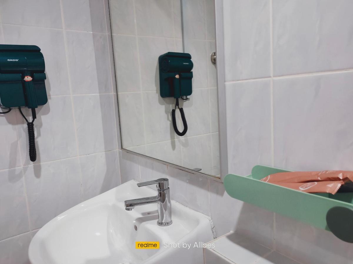 Allbes Parklands Hotel 클랑 외부 사진